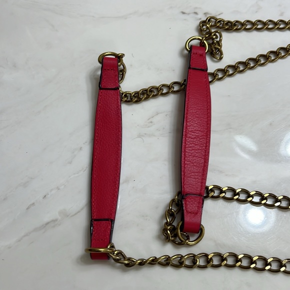 Antonio Melani Leather Red Shoulder Bag with Fab Gold Chain Strap & Detail NWOT - Picture 7 of 13